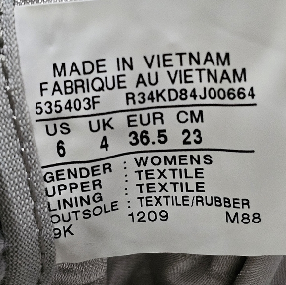 Converse All Star Sneakers, Women's Size 6 - Picture 7 of 9